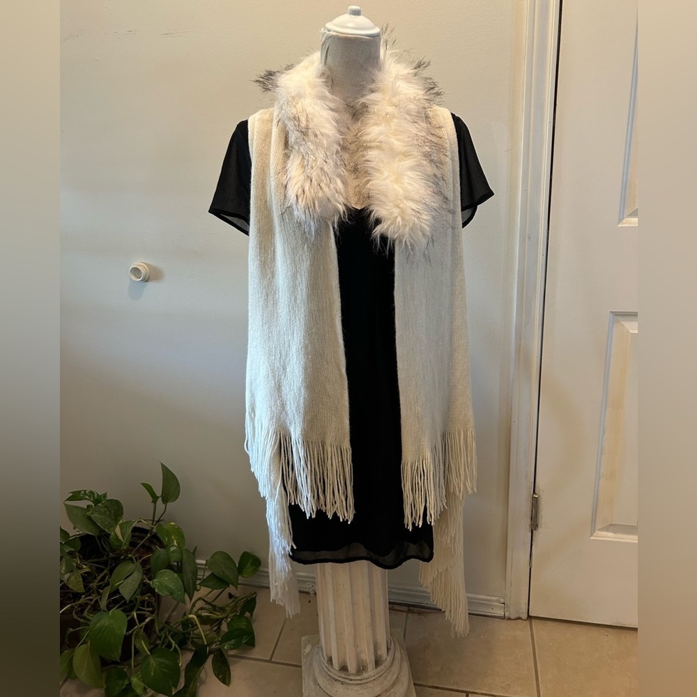 50%offw❤️ Anthropologie Northern Angel faux fur fringe sweater vest S NWT